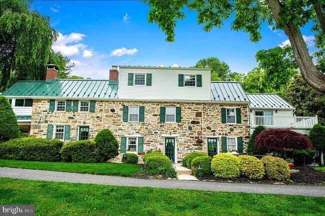 Foto del edificio - 607 E Wheel Rd