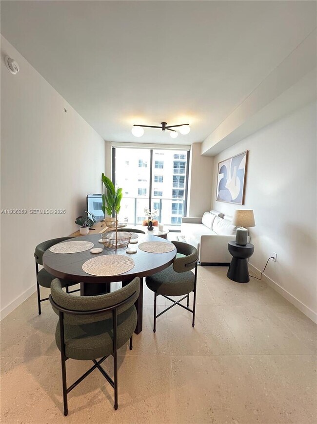 Foto del edificio - 11 NE 6th St