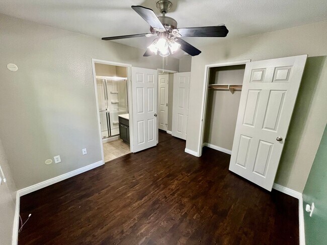 Building Photo - 2B 2.5BA Townhome in Otay Ranch w/ AC!