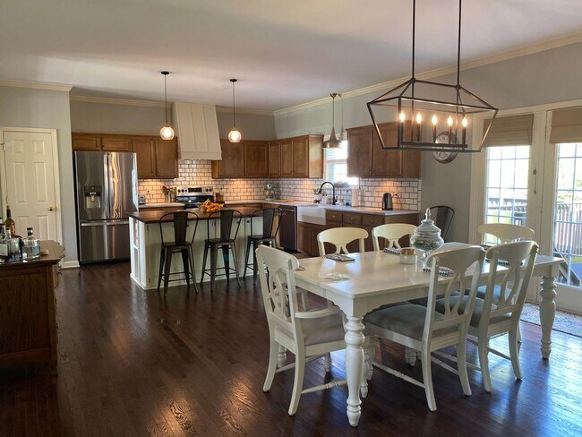 Foto del edificio - 1313 Saybrook Crossing
