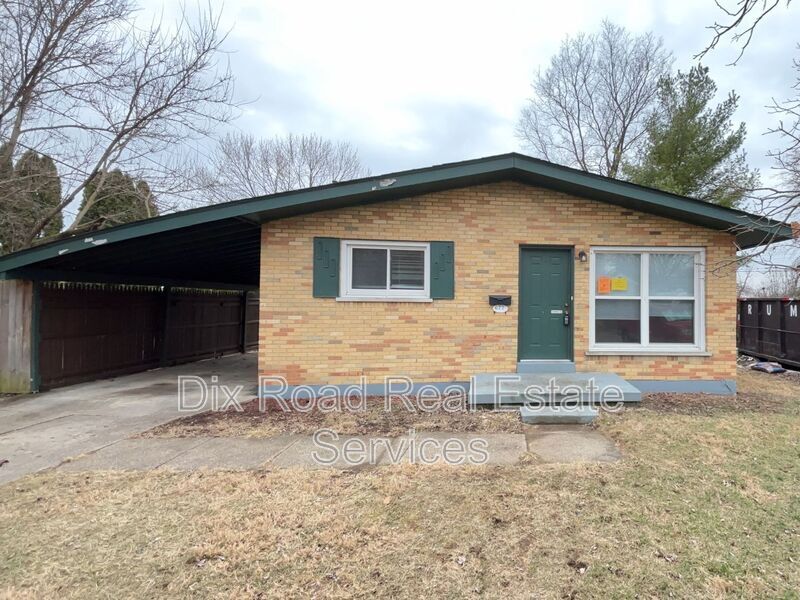 Photo - 677 Mark Avenue