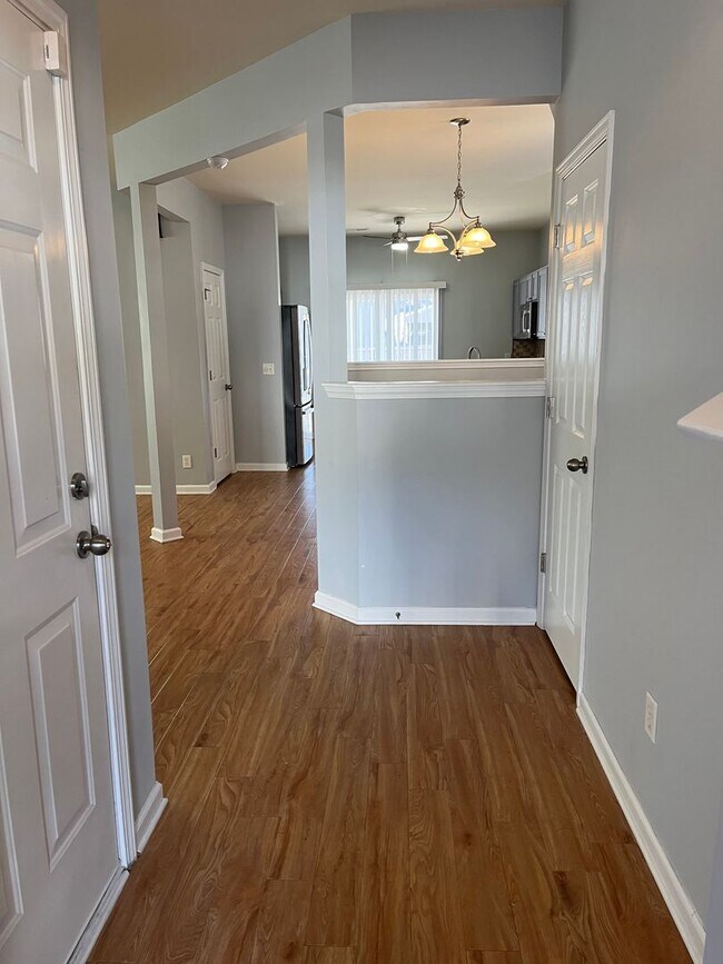 Foto del edificio - 275 Cameron St