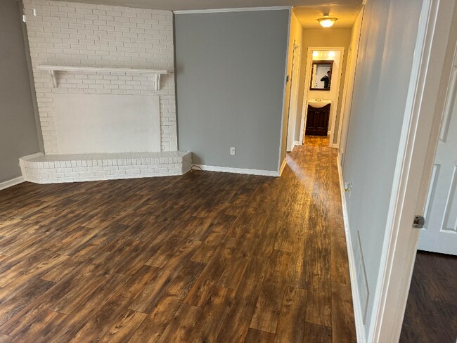 Foto del edificio - 4510 Price Rd