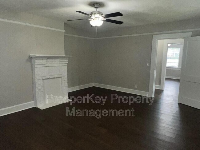 Foto del edificio - 927 Neill Dr