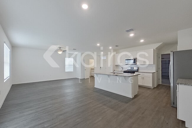 Building Photo - 32028 Katelin Cir