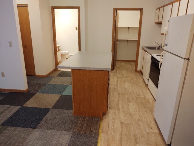 Foto del edificio - 799 Roundhouse Addition