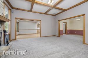Building Photo - 4811 S Buckingham Ln