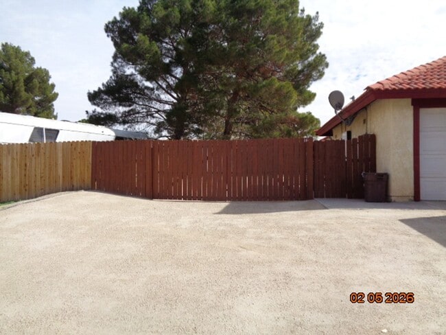 Foto del edificio - Cute and Clean One-Story West Lancaster Home Offering 1134 sq. ft. and RV Parking
