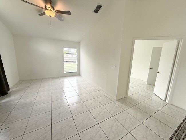 Building Photo - Beautifully Updated 4 Bedroom 3 Bath Home ...