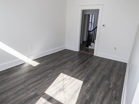 Sala de estar - 468 W McMicken Ave