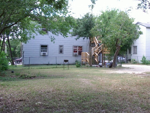 Building Photo - 713 Fair Ave
