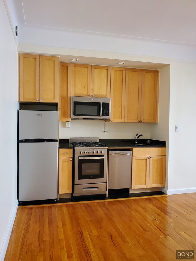 Foto del edificio - 117 W 13th St