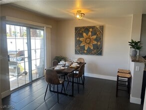 Building Photo - 8476 Sewards Bluff Ave