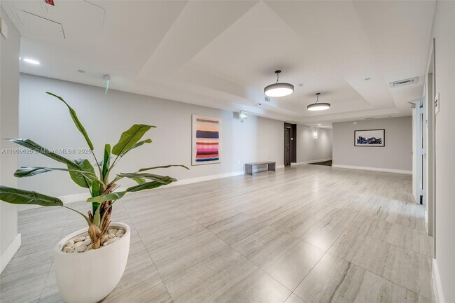 Foto del edificio - 140 S Dixie Hwy