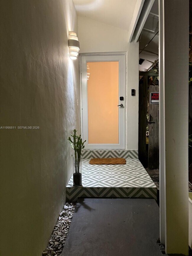 Foto del edificio - 3155 Jackson Ave