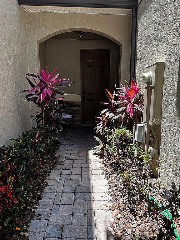 Foto principal - 8041 Prestbury Dr