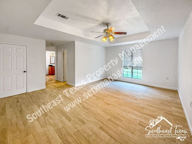 Foto del edificio - 7912 South Dr