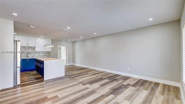 Foto del edificio - 1050 SW 11th St