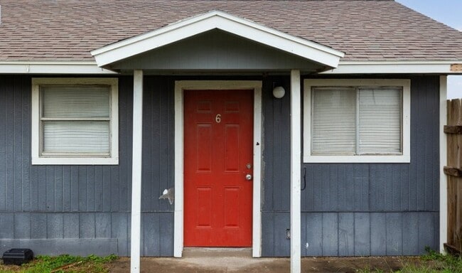 Foto del edificio - 1010 Behmann St