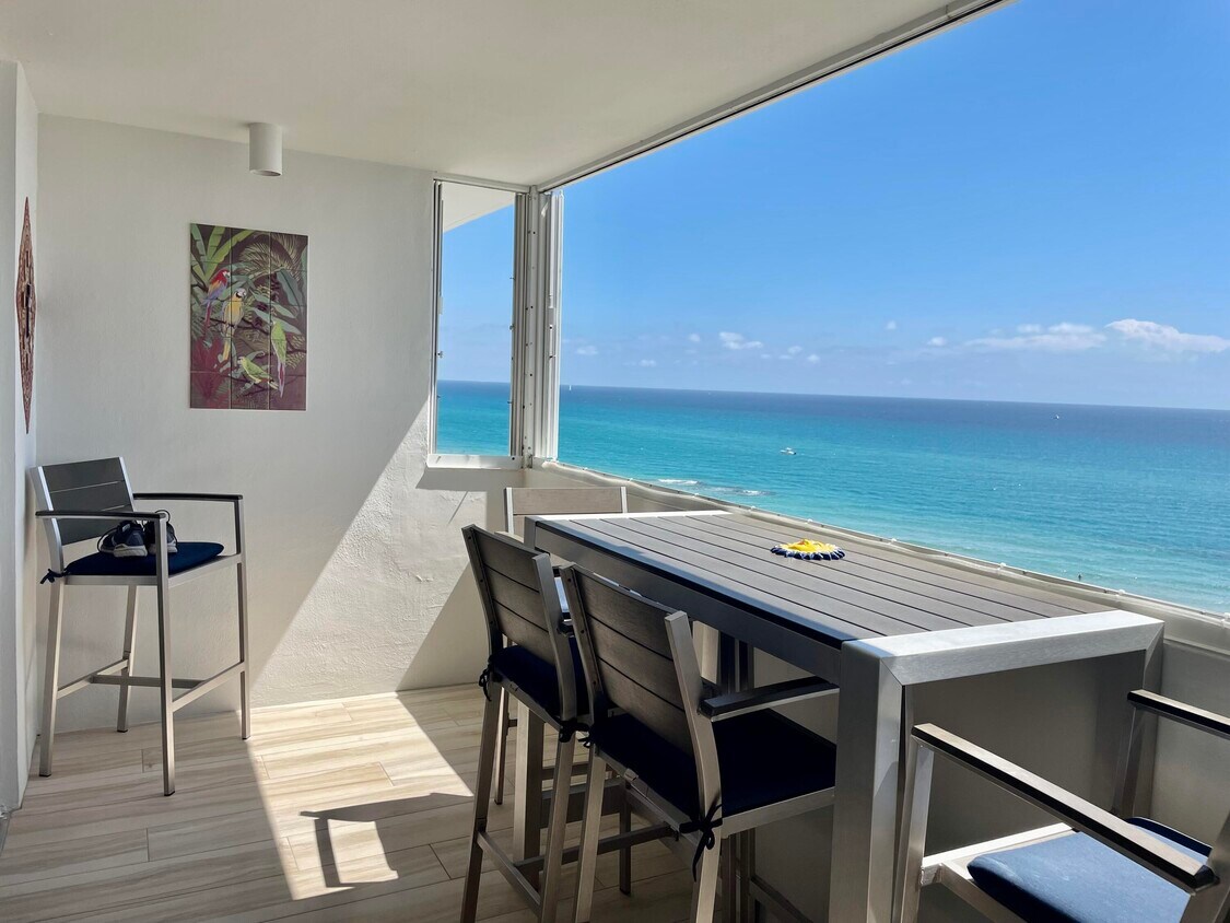 Primary Photo - 3640 N Ocean Dr