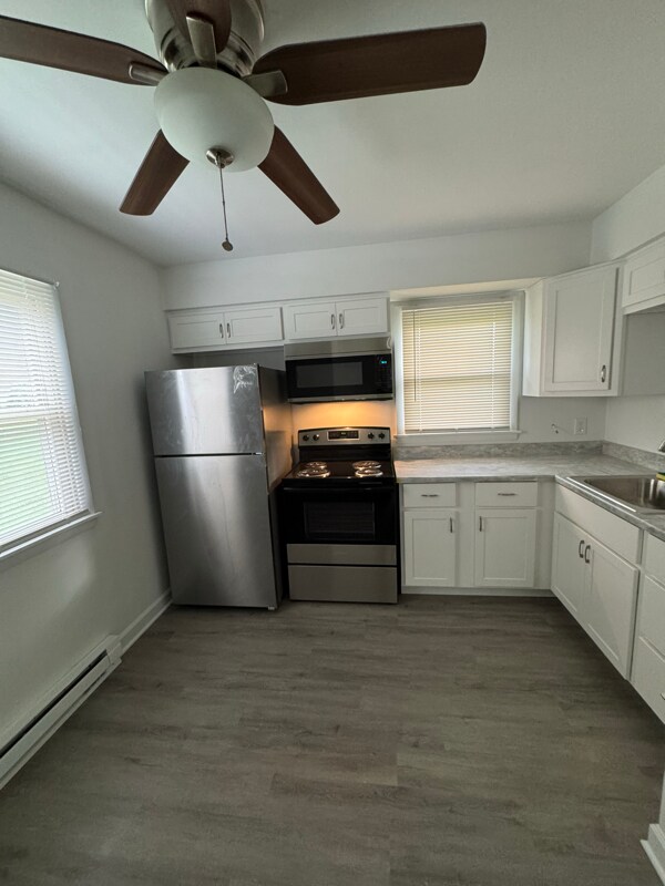 Foto del edificio - 717 W Oakley Ave