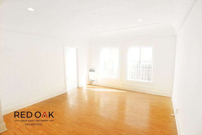 Foto del edificio - 501 S Rampart Blvd