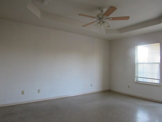 Building Photo - 1804 Juarez Ave