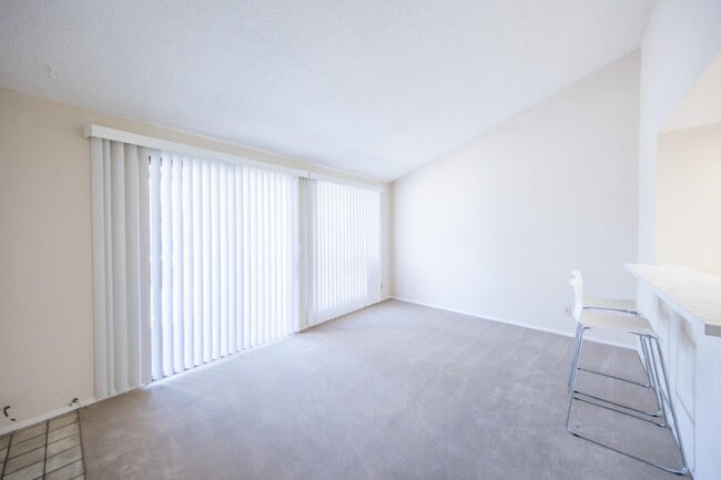 Building Photo - 3819 Seven Trees Blvd