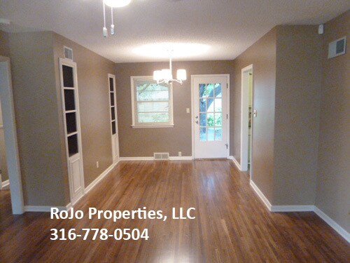 Foto del edificio - 1741 S Windsor Rd