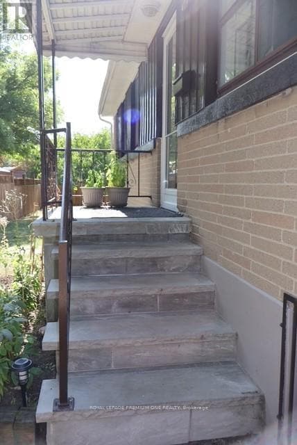 Building Photo - 408 Drewry Ave