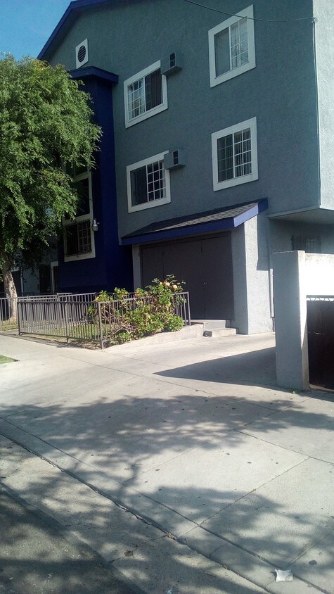 Primary Photo - 5618 Meridian St