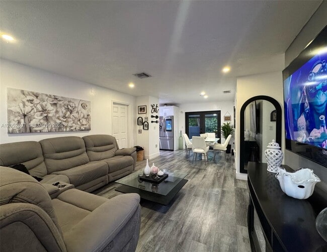 Building Photo - 10660 SW 164th St