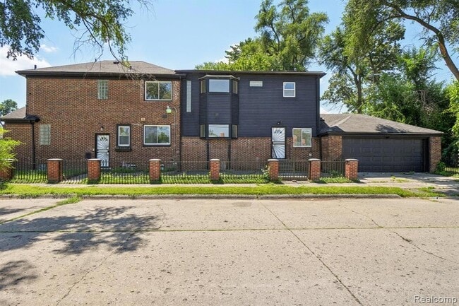 Building Photo - 19211 Birwood St