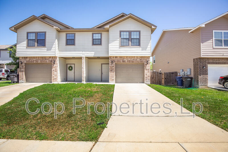 Photo - 1314 Garden Dusk #1