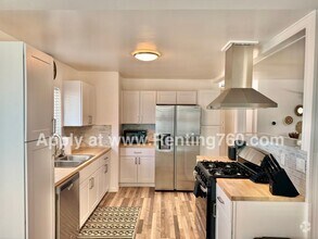 Building Photo - 60644 Latham Trail