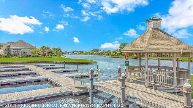 Foto del edificio - 676 Oxbow Dr