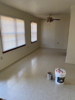 Building Photo - 2097 Sharon Ln