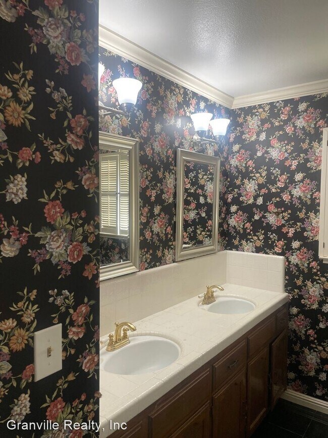 Foto del edificio - 4 br, 3 bath House - 2823 Nees Ave