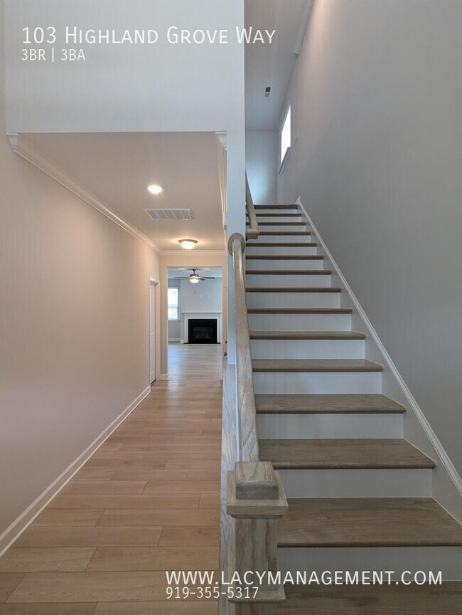 Building Photo - 103 Highland Grv Wy