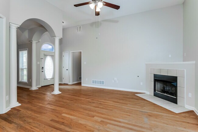Foto del edificio - 50 Willow Crest Cove