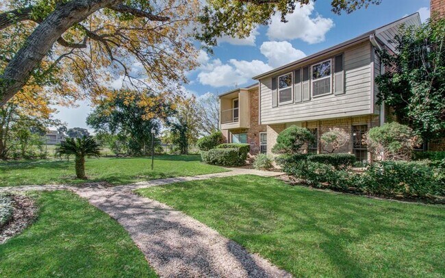Foto del edificio - 9495 Fondren Rd