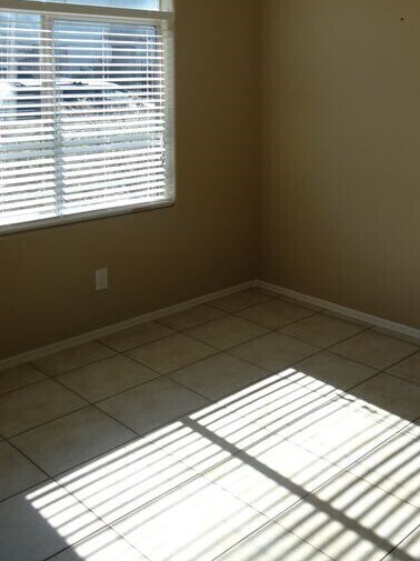 Building Photo - Fantastic 3-Bedroom Home For Rent in Avond...