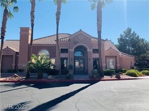 Building Photo - 8101 W Flamingo Rd