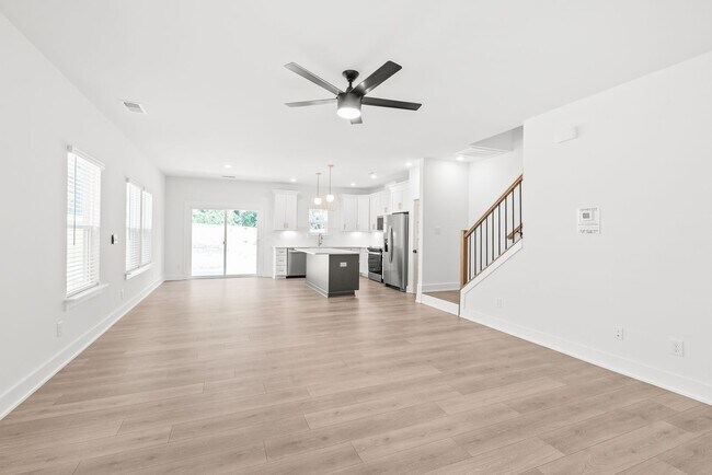 Foto del edificio - Move-in Ready Townhome in Westerly Hills