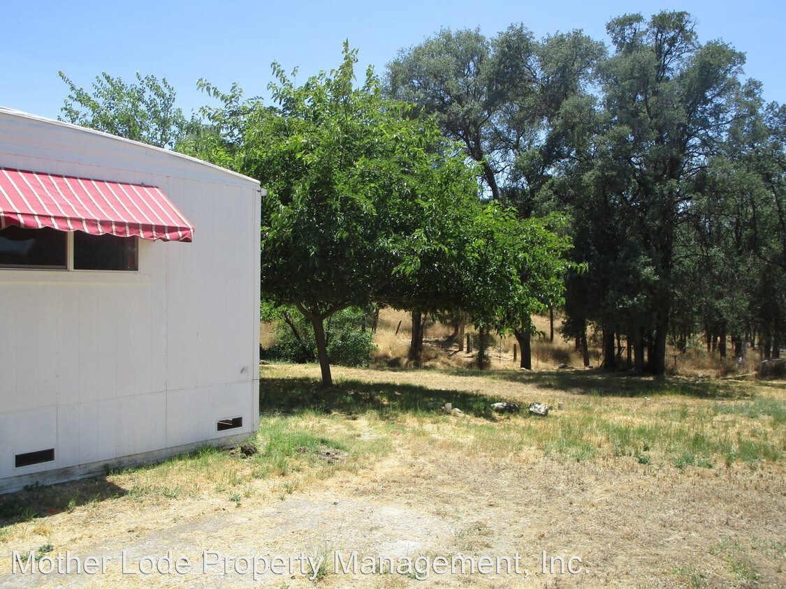 Primary Photo - 3 br, 2 bath House - 17801 Apple Colony
