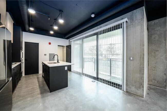 Building Photo - 490 E 1300 S