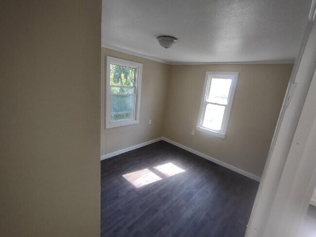 Foto del edificio - 14644 Kellogg School Rd
