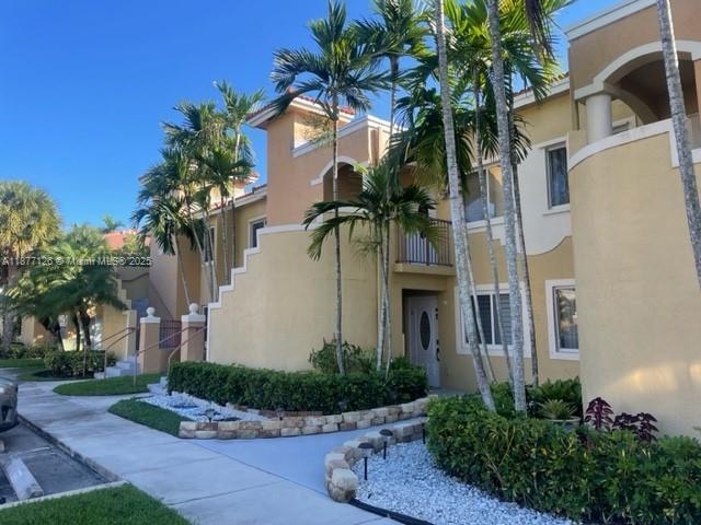 Foto principal - 631 NW 79th Ter