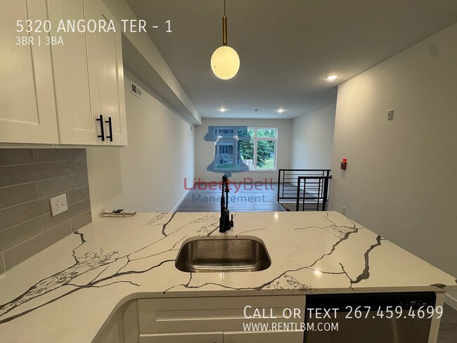 Foto del edificio - 5320 Angora Terrace