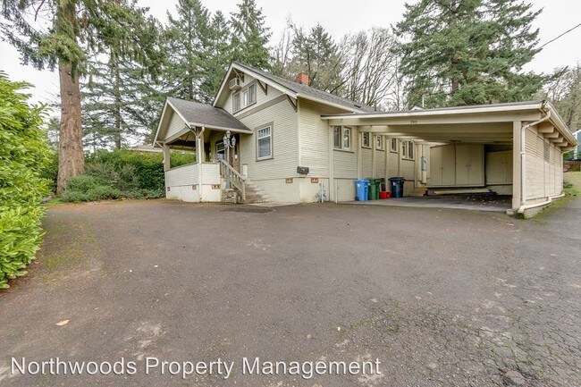 Building Photo - 780 W 28th Ave